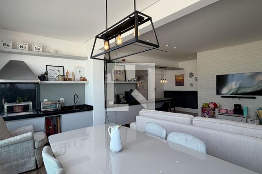 Apartamento para alugar com 2 quartos, 88m² em Campo Grande, Santos
