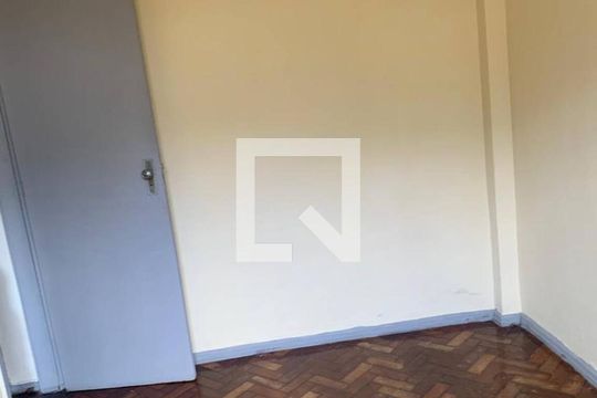 Quarto de apartamento para alugar com 2 quartos, 50m² em Praça Seca, Rio de Janeiro