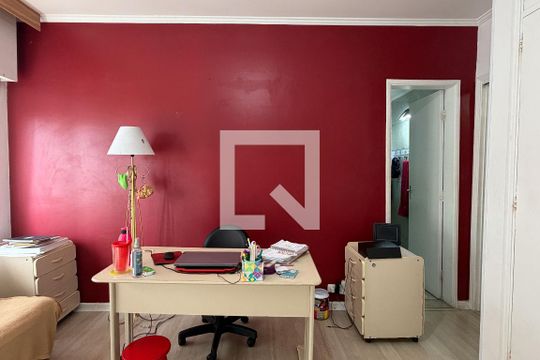 Suite 1 de apartamento para alugar com 4 quartos, 220m² em Gonzaga, Santos