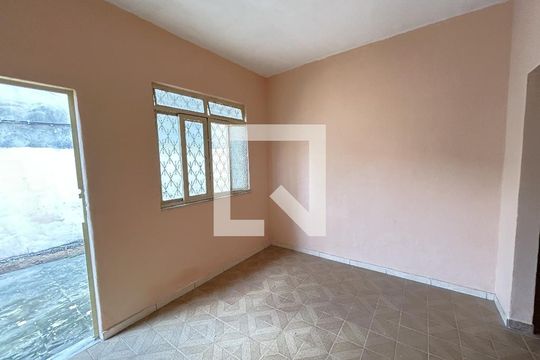 Sala de casa para alugar com 1 quarto, 38m² em Pavuna, Nilópolis