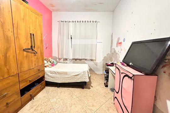 Casa à venda com 2 quartos, 132m² em Arvoredo, Contagem