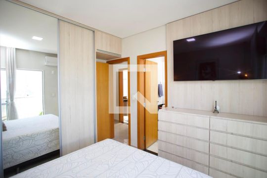 Quarto Suíte de apartamento à venda com 3 quartos, 90m² em Jardim Industrial, Contagem