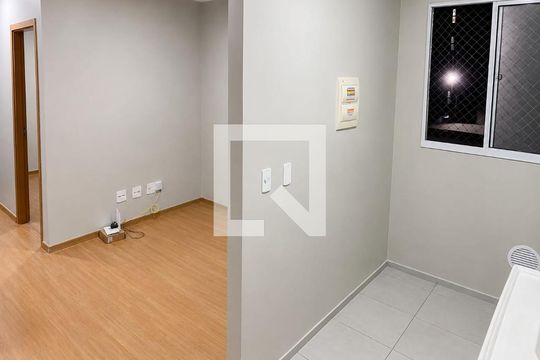Cozinha de apartamento para alugar com 2 quartos, 55m² em Chácara São Pedro, Aparecida de Goiânia