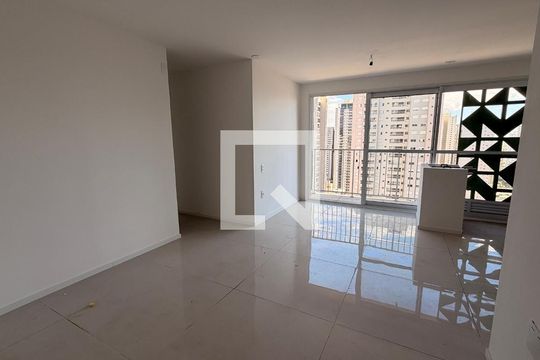 Apartamento à venda com 2 quartos, 62m² em Setor Bueno, Goiânia