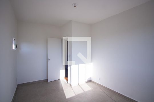Quarto 2 de apartamento para alugar com 2 quartos, 70m² em Covanca, São Gonçalo