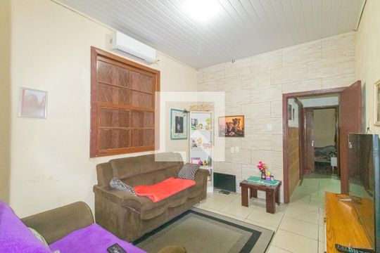 Sala de casa à venda com 3 quartos, 297m² em Harmonia, Canoas