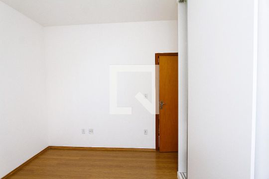 Quarto 2 de apartamento para alugar com 3 quartos, 93m² em Estoril, Belo Horizonte