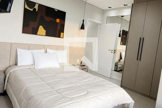 Quarto de apartamento para alugar com 2 quartos, 80m² em Jurerê Internacional, Florianópolis
