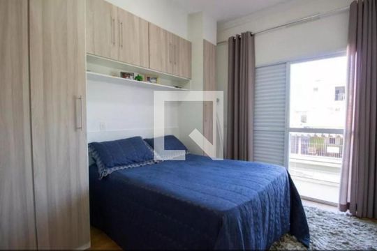 DORMITORIO de casa à venda com 3 quartos, 140m² em Pestana, Osasco
