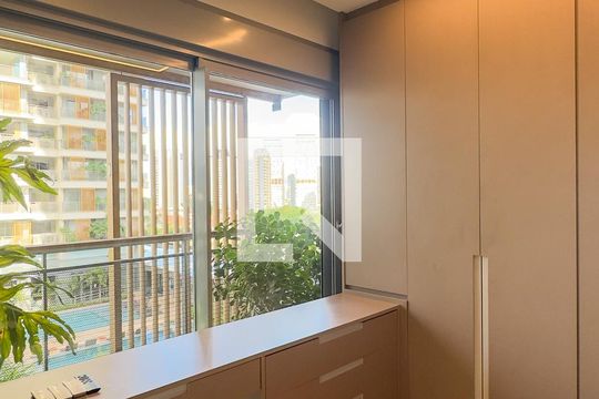 Quarto Suíte de apartamento para alugar com 3 quartos, 167m² em Jardim das Acacias, São Paulo