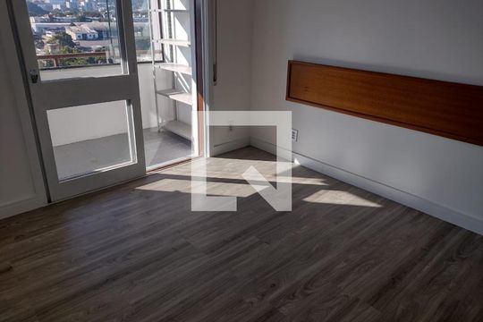 Sala/Varanda de apartamento para alugar com 2 quartos, 75m² em Cristal, Porto Alegre
