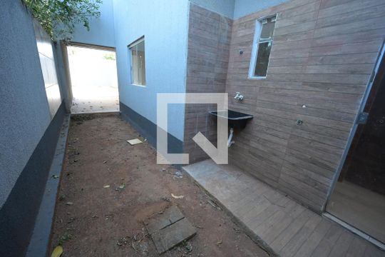 Casa à venda com 3 quartos, 84m² em Residencial Itaipú, Goiânia