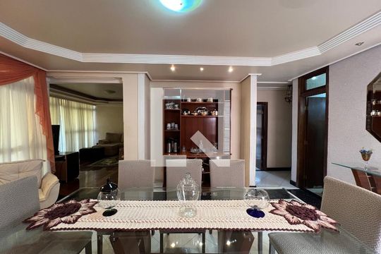 Sala 2 de casa para alugar com 7 quartos, 514m² em Castelo, Belo Horizonte
