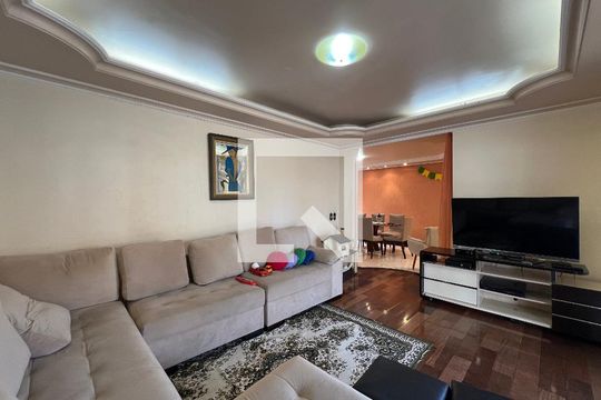 Sala 1 de casa para alugar com 7 quartos, 514m² em Castelo, Belo Horizonte
