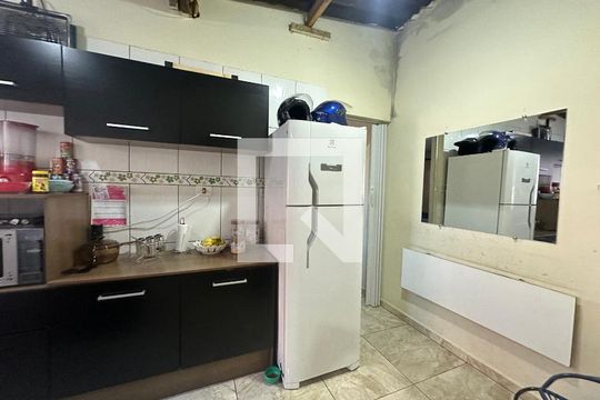 Cozinha de casa à venda com 2 quartos, 280m² em Vila Militar, Barueri