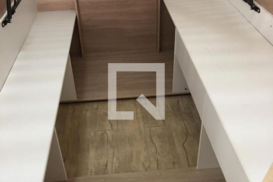 Quarto de apartamento à venda com 1 quarto, 40m² em Centro, Campinas