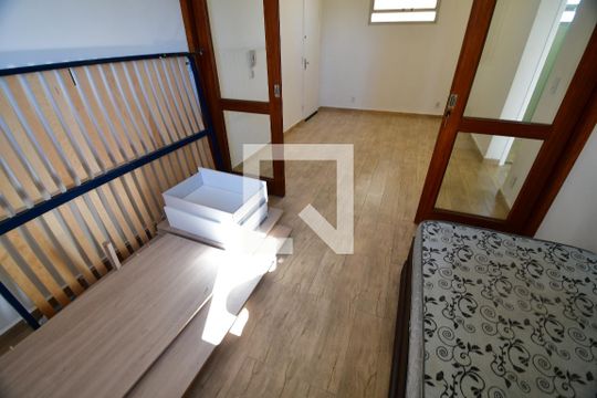 Quarto de apartamento à venda com 1 quarto, 40m² em Centro, Campinas