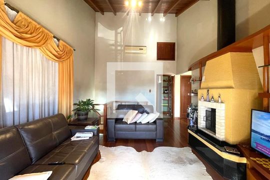 Casa à venda com 3 quartos, 213m² em Scharlau, São Leopoldo
