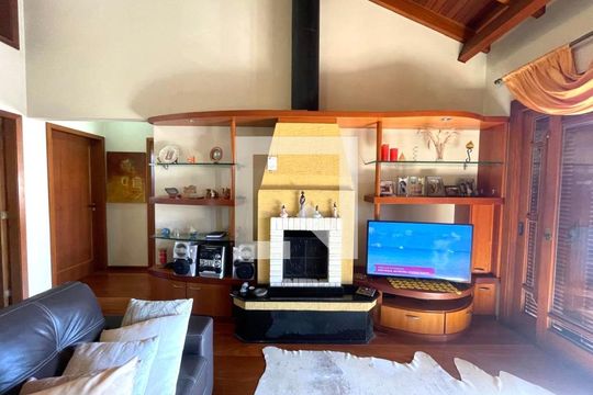 Casa à venda com 3 quartos, 213m² em Scharlau, São Leopoldo