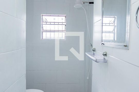 Banheiro de casa para alugar com 1 quarto, 50m² em Parque Sao Luis, São Paulo