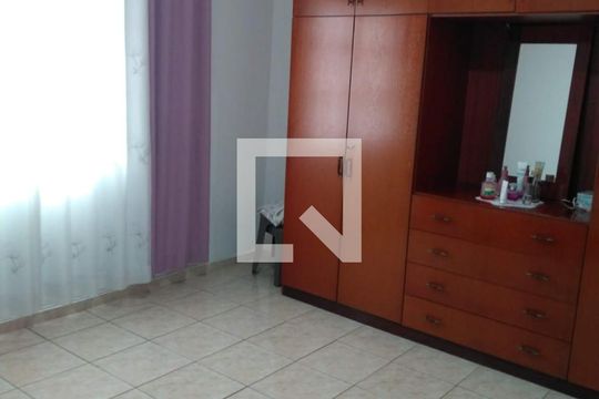 Quarto de casa à venda com 2 quartos, 148m² em Jardim Monte Alegre, São Paulo