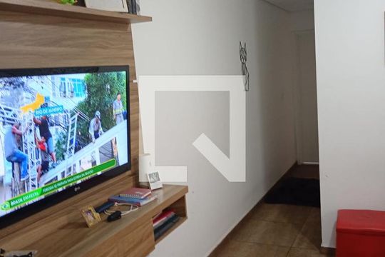 Sala de apartamento para alugar com 2 quartos, 62m² em Vila Bocaina, Mauá