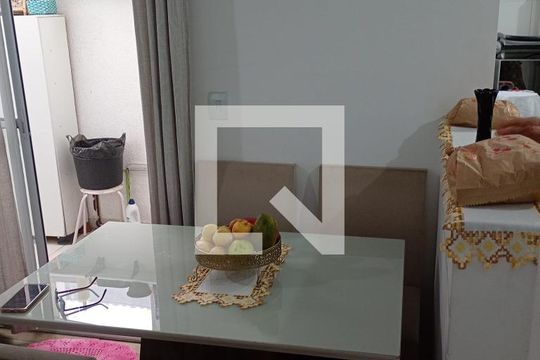 Sala de apartamento para alugar com 2 quartos, 62m² em Vila Bocaina, Mauá