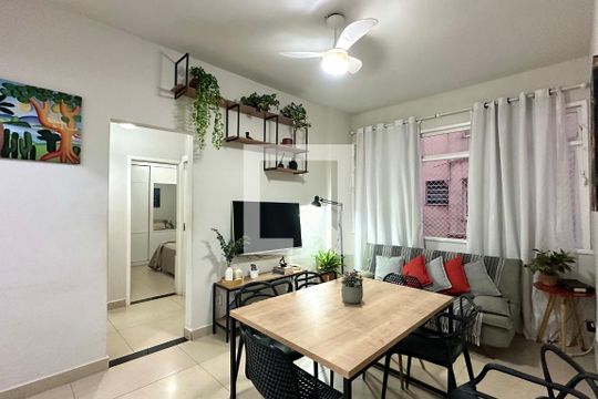 Apartamento para alugar com 2 quartos, 64m² em Copacabana, Rio de Janeiro