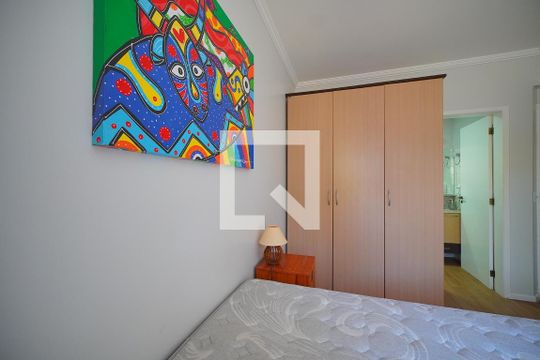 Suíte de apartamento para alugar com 2 quartos, 76m² em Jurerê, Florianópolis