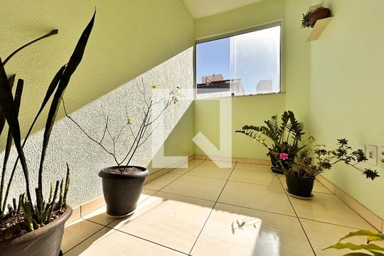 Apartamento à venda com 2 quartos, 59m² em Manacás, Belo Horizonte
