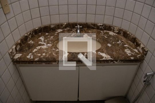 Casa à venda com 4 quartos, 240m² em Jardim Novo Mundo, Goiânia
