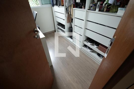 Quarto 1 de apartamento à venda com 2 quartos, 76m² em Vila Floresta, Santo André