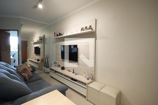 Sala de apartamento à venda com 2 quartos, 76m² em Vila Floresta, Santo André