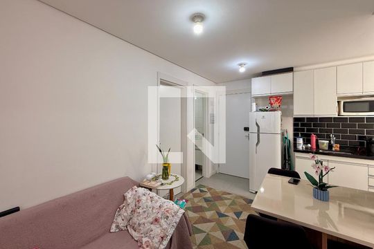 Sala de apartamento para alugar com 2 quartos, 35m² em Santo Amaro, São Paulo