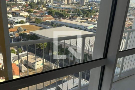 Sala de apartamento para alugar com 3 quartos, 76m² em Setor Coimbra, Goiânia