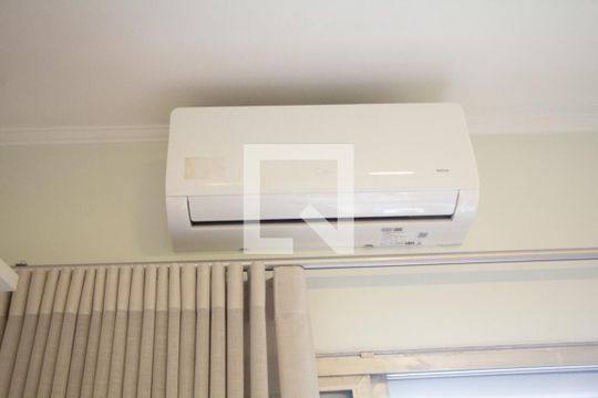Quarto de apartamento para alugar com 1 quarto, 55m² em Vila Olímpia, São Paulo