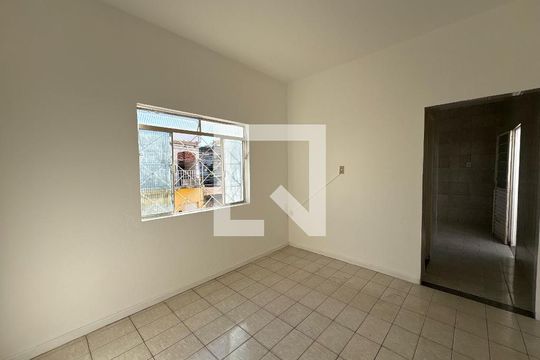 Sala de casa para alugar com 2 quartos, 161m² em Jardim Bandeirantes, Contagem