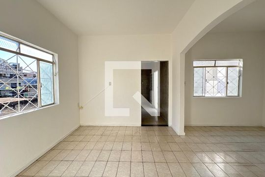 Sala de casa para alugar com 2 quartos, 161m² em Jardim Bandeirantes, Contagem