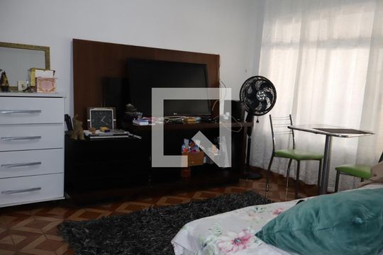 Casa à venda com 4 quartos, 196m² em Jardim Vila Formosa, São Paulo