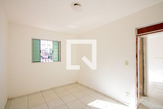 Quarto de casa para alugar com 1 quarto, 80m² em Vila Guaraciaba, Santo André