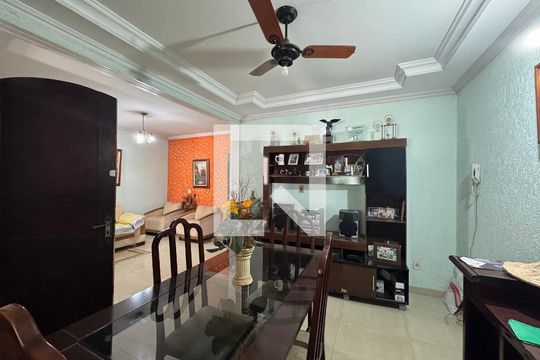 Sala de Jantar de casa de condomínio à venda com 4 quartos, 312m² em Águas Claras, Brasília