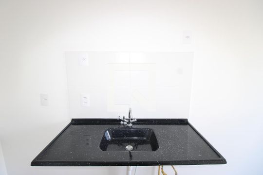 Sala/Cozinha de apartamento para alugar com 1 quarto, 26m² em Parada Xv de Novembro, São Paulo