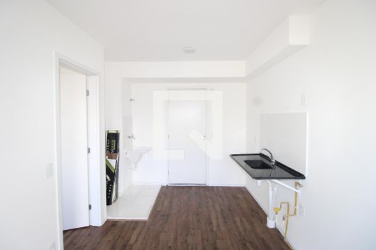 Sala/Cozinha de apartamento para alugar com 1 quarto, 26m² em Parada Xv de Novembro, São Paulo