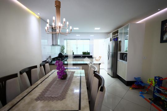 Sala/Cozinha de casa à venda com 2 quartos, 138m² em I.a.p.i., Osasco