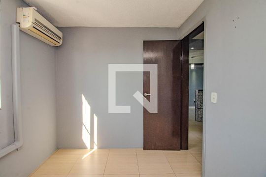 Quarto 1 de apartamento à venda com 2 quartos, 38m² em Jardim Dona Leopoldina, Porto Alegre