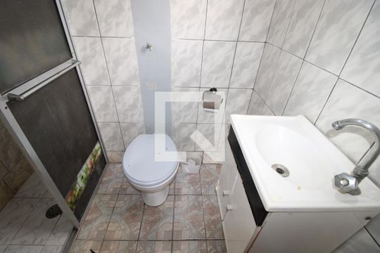banheiro de casa para alugar com 1 quarto, 40m² em Vila Cosmopolita, São Paulo