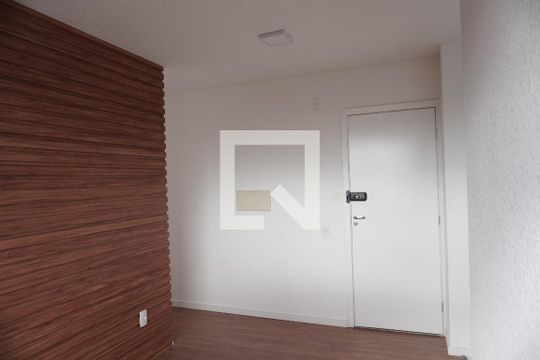 Apartamento para alugar com 2 quartos, 42m² em Colônia (zona Leste), São Paulo