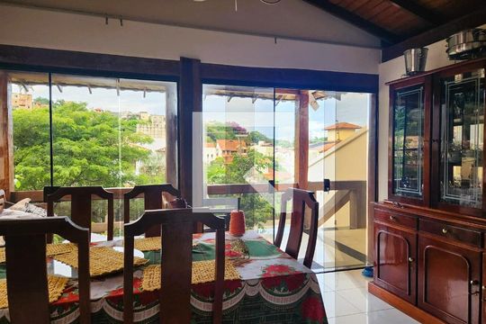 Detalhe Sala de casa à venda com 6 quartos, 400m² em São Bento, Belo Horizonte