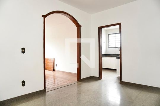Sala 2 de apartamento à venda com 3 quartos, 192m² em Padre Eustáquio, Belo Horizonte