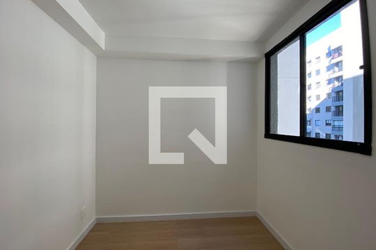 Quarto de apartamento à venda com 2 quartos, 37m² em Jaguaré, São Paulo